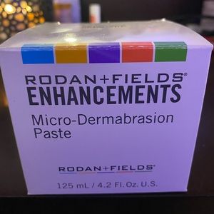 Rodan and Fields Micro-Dermabrasion paste
